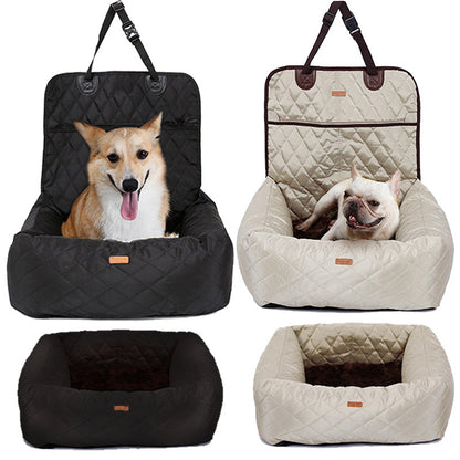 Transporteur pour chien adapté pour voiture, espace confortable et sûr.