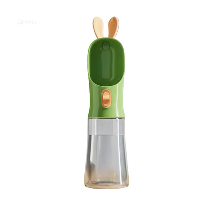 Bouteille d'eau portable pour animaux, idéale pour voyages et promenades.