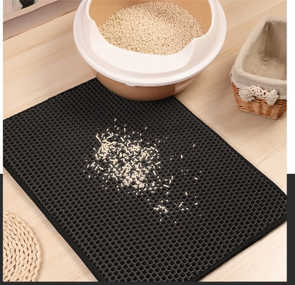 Tapis confortable pour litière de chat, pratique et élégant.