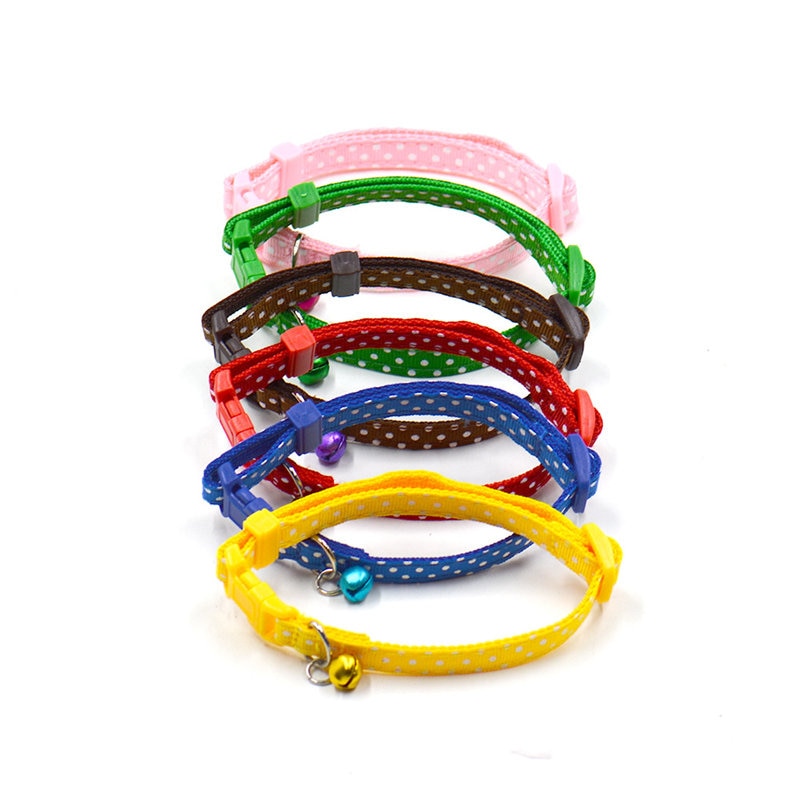 Collier pour petit chien et chat ajustable avec cloche