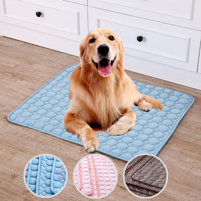 Tapis rafraîchissant portable pour animaux à utiliser à l'extérieur.