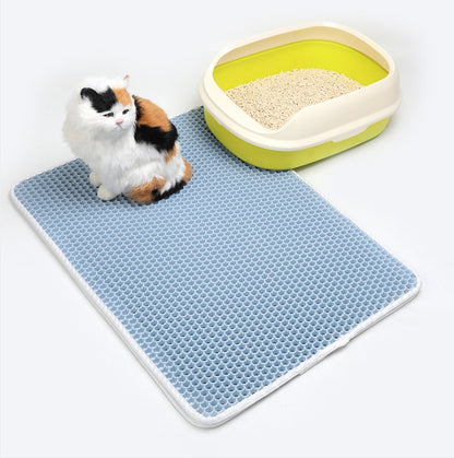 Tapis confortable pour litière de chat, pratique et élégant.