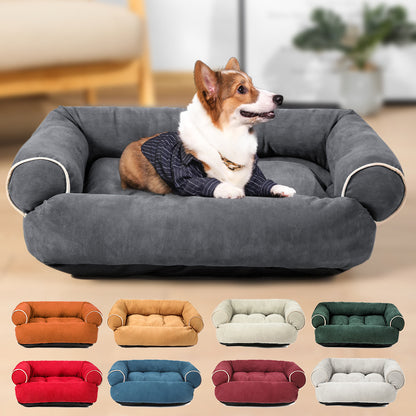 Lit douillet conçu pour le confort des chiens et des chats à la maison.