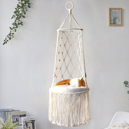 Hamac suspendu en macramé pour le confort des chats