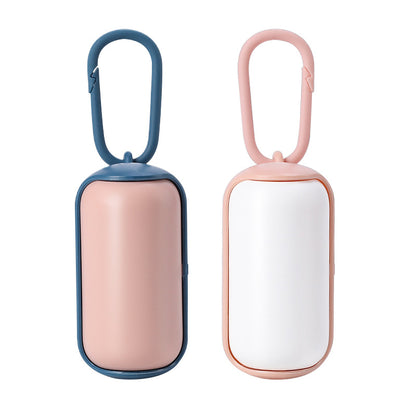 Distributeur de sacs à déjections, pratique pour promenades