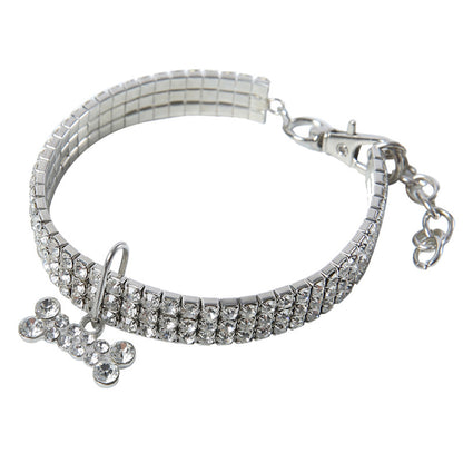 Collier bling avec cristaux pour chien et chat, élégant et confortable.