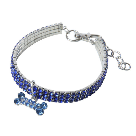 Collier bling avec cristaux pour chien et chat, élégant et confortable.