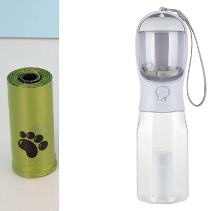 Bouteille d'eau multifonction pour chiens et chats, pratique pour les voyages.