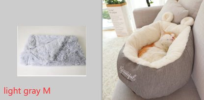 Coussin douillet chauffant conçu pour le confort des chiens.
