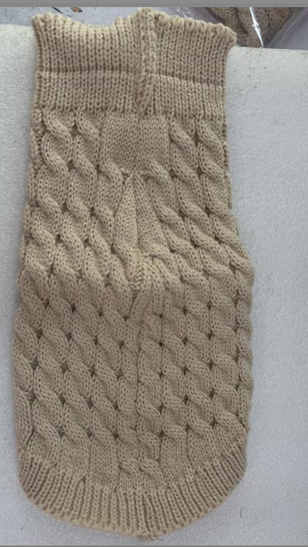 Pull d'hiver doux et chaud pour garder votre chien au chaud.