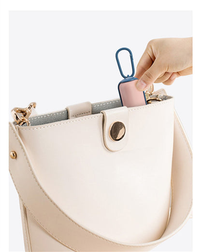 Distributeur de sacs à déjections, pratique pour promenades