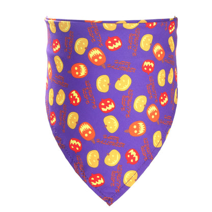 Serviette Saliva Halloween pour animaux, idéale pour les fêtes.