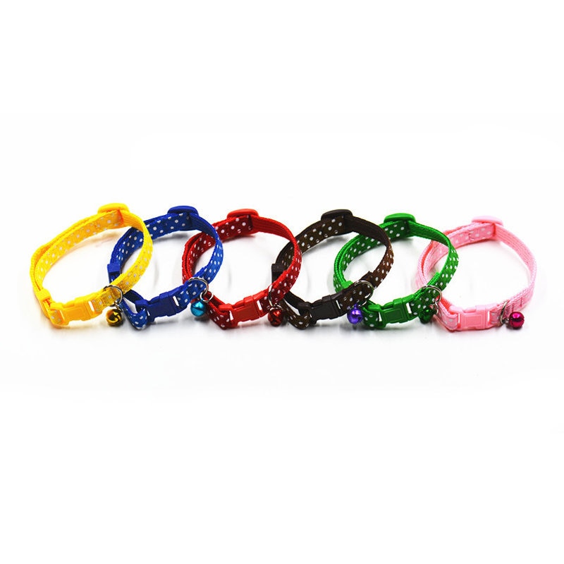 Collier pour petit chien et chat ajustable avec cloche