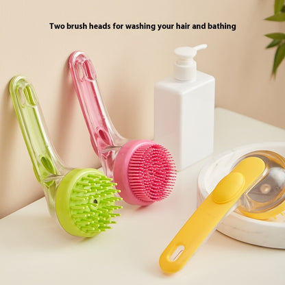 Brosse de bain ergonomique pour chiens et chats, douce et agréable au contact.