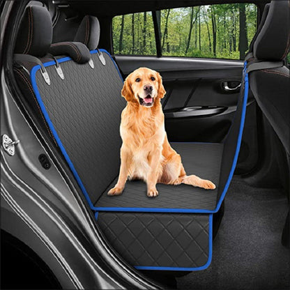 Housse de siège pour chien sécurisée dans une voiture