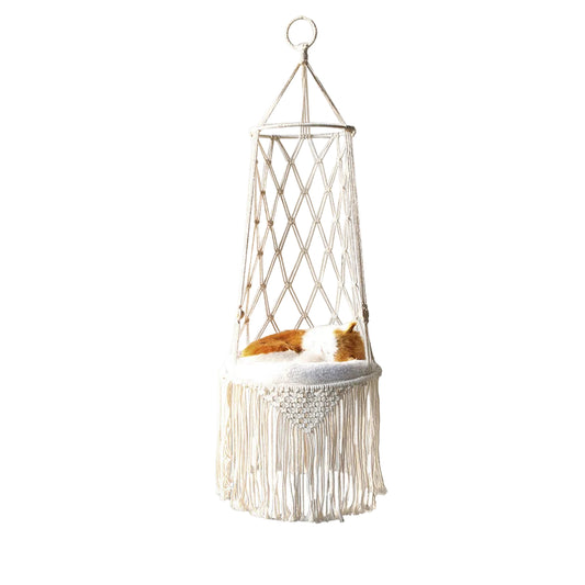 Hamac suspendu en macramé pour le confort des chats